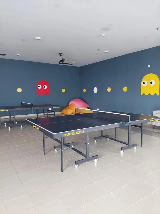 Klia Travel Homestay - 3R 2B - Wifi & Netflix Sepang