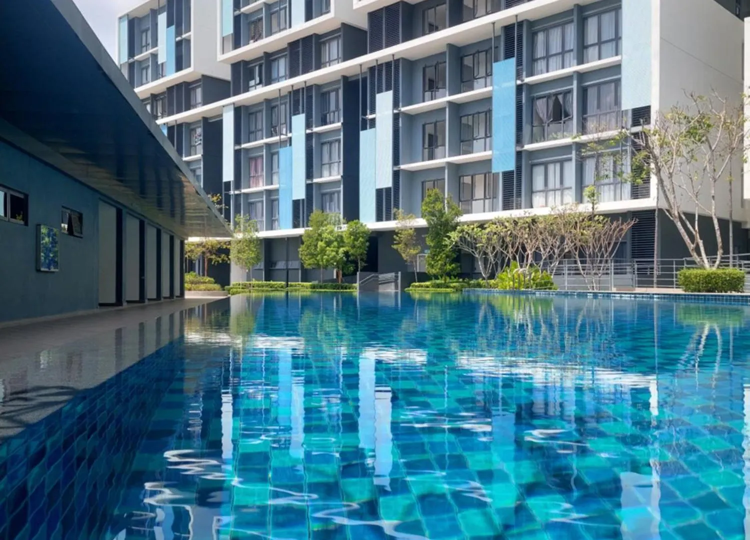 Klia Travel Homestay - 3R 2B - Wifi & Netflix Sepang 0*,