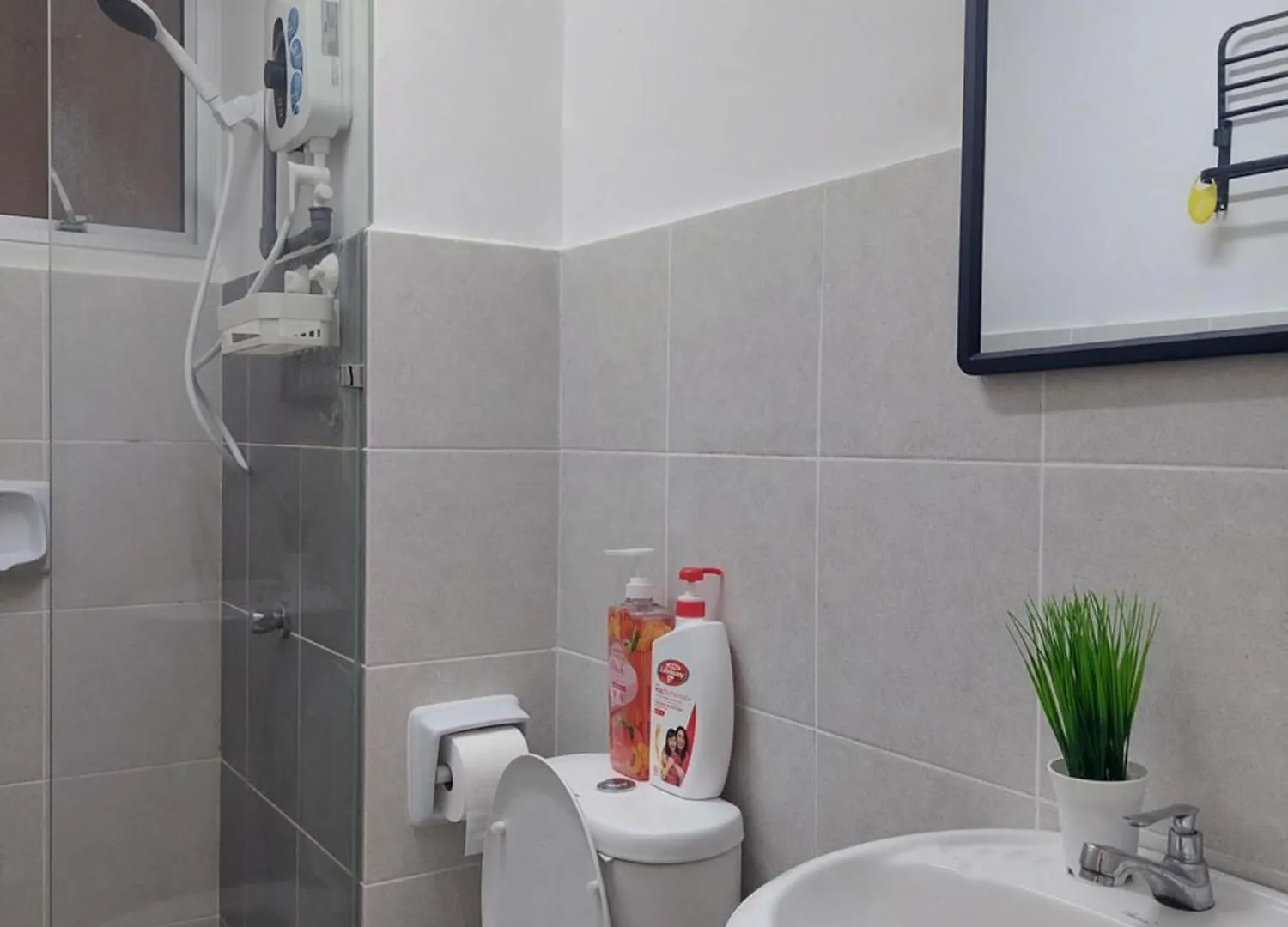 Apartment Klia Travel Homestay - 3R 2B - Wifi & Netflix Sepang